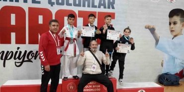 korfezli-2-minik-karateci-balkan-sampiyonasina-vize-aldi-UPJphOKZ.jpg
