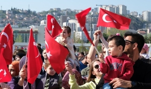 milli-irade-meydani-cocuklarin-nesesi-ile-civil-civil-4PQeehr8.jpg
