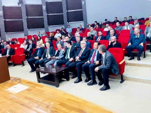 sakarya-kocaeli-ve-duzcedeki-acil-saglik-hizmetlerinin-genel-durumu-bu-toplantida-masaya-yatirildi-rXppQYUY.jpg
