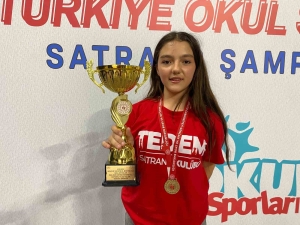 OKUL SPORLARI TÜRKİYE SATRANÇ ŞAMPİYONASI'NDA ÖDÜLLER SAHİPLERİNİ BULDU