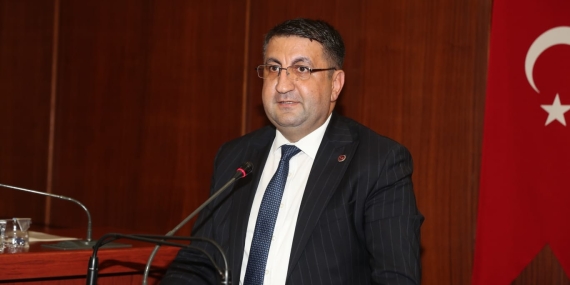 CHP’li Atasever: İzmit 73 milyon bütçe fazlası verdi, mali disiplini sağladı