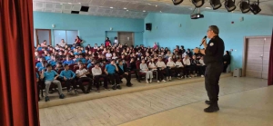 daricada-900-ogrenciye-afet-farkindalik-egitimi-verildi-nAvCkdbE.jpg
