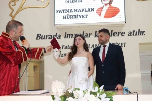 evliliklerini-unutulmaz-kilmak-isteyenler-bugunu-secti-NhzDHlZL.jpg
