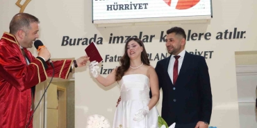 evliliklerini-unutulmaz-kilmak-isteyenler-bugunu-secti-NhzDHlZL.jpg
