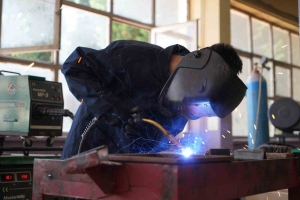 fabrika-gibi-lise-RaHpWxBU.jpg