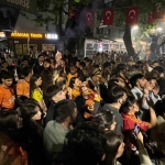 fenerbahce-formasi-ile-galatasarayin-sampiyonlugunu-kutladi-qViXefQk.jpg