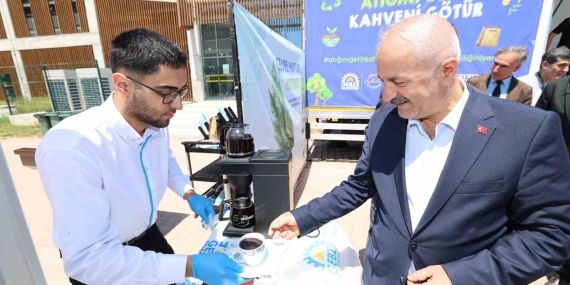 Gebze Belediyesi’nden ’Atığını Getir Kahveni Götür’