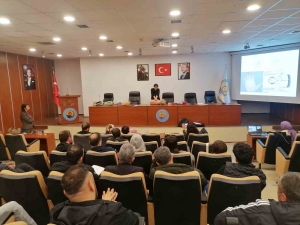 golcuk-belediyesi-personeline-ilk-yardim-egitimi-4n2zE6FS.jpg