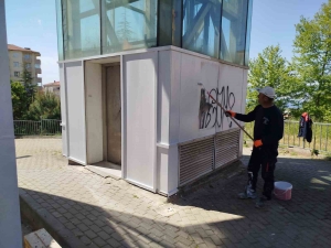 golcukte-ust-gecitlerin-bakimi-yapiliyor-ydGXE9fJ.jpg