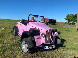 goren-bir-daha-bakiyor-capa-makinesi-motoruyla-15-gunde-klasik-otomobil-yapti-qCOF7eO9.jpg