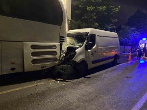 izinsiz-alinan-aracla-ortaligi-savas-alanina-cevirdiler-3-yarali-49l4MufL.jpg