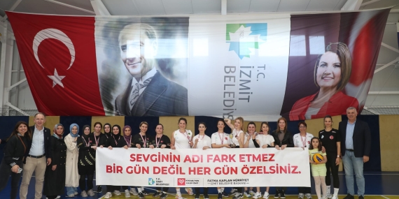 İzmit Belediyesi’nden Anneler Günü’ne özel renkli turnuva