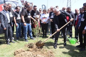 izmit-belediyesinin-katkilariyla-prof-dr-umit-ozdag-hatira-ormani-acildi-8RNVnc25.jpeg