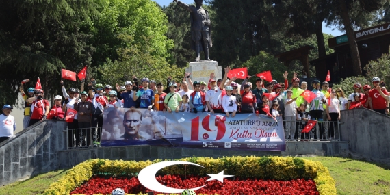 İzmit’te 19 Mayıs coşkusu bisiklet turu ile başladı