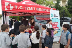 izmitte-bir-ogun-umut-beslenme-saati-her-seye-ragmen-devam-ediyor-EmwZkv2h.jpg