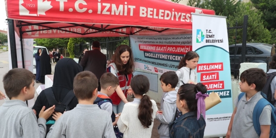 İzmit’te Bir Öğün Umut: Beslenme Saati her şeye rağmen devam ediyor