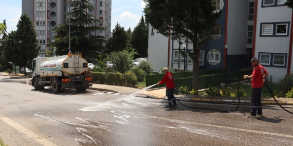 İzmit’te sokaklar pırıl pırıl oldu