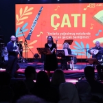 kapanca-sokakta-cati-grubu-muzik-ziyafeti-sundu-Pm92qYDN.jpeg