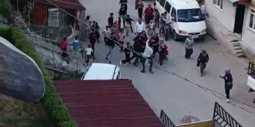 kocaelideki-iki-grubun-kavgasinda-tuglalar-havada-ucustu-QyZDYGFL.jpg