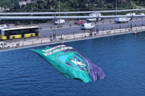 kocaelisporun-bayragi-istanbul-bogazinda-dalgalandi-CkOsykh6.jpg
