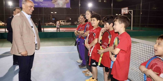 Körfez Kent Spor Kompleksi açıldı