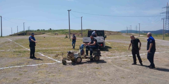 Kurban satış alanında çizgiler çekildi