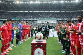 sampiyon-kocaelispor-son-macina-alkislarla-cikti-TDeFQbwI.jpg