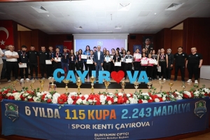 sezonu-10-kupa-ve-160-madalyayla-tamamladilar-UrWXZ1Al.jpg