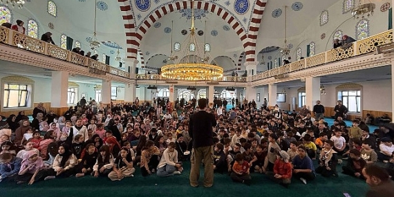 “Sosyal medyada görülen her bilgiye inanmayın”