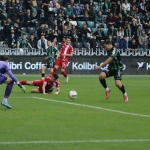 trendyol-1-lig-kocaelispor-4-ankara-keciorengucu-1-ilk-yari-IgkQv6jH.jpg