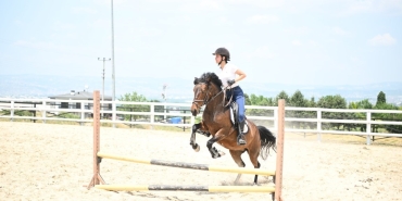 GENÇLER ATA BİNEREK STRES ATTI