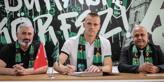 Kocaelispor, Jovanovic’i renklerine bağladı