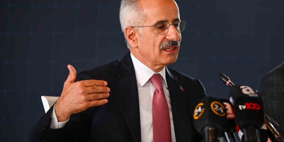 Bakan Uraloğlu: “Ulaştırma ve haberleşme altyapısına 293,5 milyar dolarlık yatırım yapıldı”