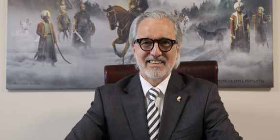 Cem Şakoğlu: Diğer ilçelerdeki okullarda sınava giren çocuklarımız bu şehrin çocukları değil mi?