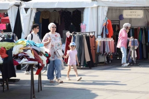 gebze-alisveris-festivali-yogun-ilgiyle-devam-ediyor-k72IZJhD.jpg