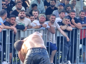 golcuk-belediyesporlu-oner-basaltinda-sampiyon-oldu-iabAMG9L.jpg