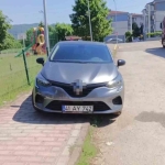 golcukte-carpisan-araclarin-suruculeri-yaralandi-Z6OvjccS.jpg