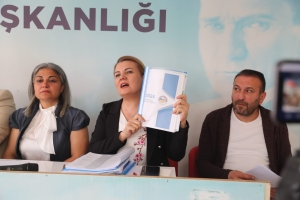 hurriyet-korfez-belediyesi-neredeyse-olmus-aglayani-yok-Edk5L9l9.jpeg