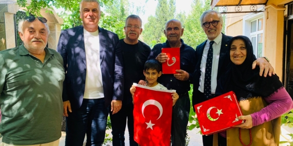 İzmit Belediyesinden Kartepe’deki Kıbrıs Gazilerine vefa ziyareti