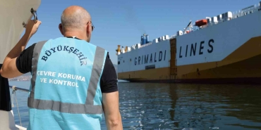 izmit-korfezinde-kirlilige-gecit-verilmiyor-1uUbkGpB.jpg