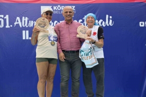 kiraz-kosusunda-7den-70e-2-bin-kisi-ter-doktu-pCmh8bMJ.jpg