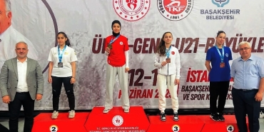 korfezli-karateci-humeyra-sampiyon-oldu-slUdLKHv.jpg