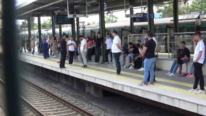 marmarayda-teknik-ariza-yolcular-aktarma-yaparak-seyahat-etti-g6ahEUIQ.jpg