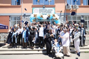 ozel-cocuklar-mezuniyet-coskusu-yasadi-s9UXGLJR.jpg