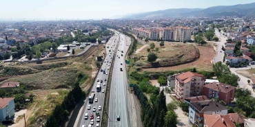 tatilciler-erkenden-yola-cikti-temde-zaman-zaman-kuyruk-olusuyor-QxxwNpx6.jpg