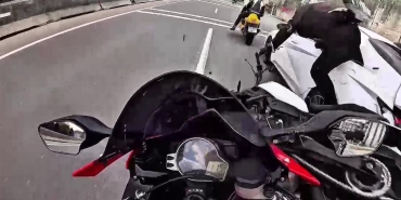 yol-degil-tuzak-3-motorcunun-yaralandigi-kazanin-yeni-goruntuleri-ortaya-cikti-XD1ssRy8.jpg