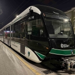 9-tramvay-raylara-indi-son-arac-yolda-WbubuQRA.jpg