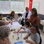 baskan-vekili-abis-anne-cocuk-atolyelerinde-miniklerin-yetenekleri-takip-etti-h1QqGUGy.jpg