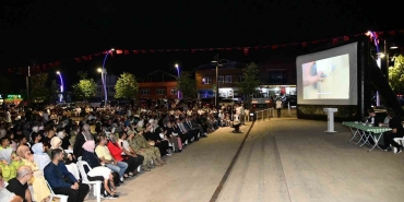 binlerce-kisi-sehit-omur-ertugrul-sari-icin-toplandi-TWTRD6Rw.jpg