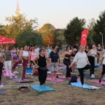 dogru-nefes-saglikli-yasam-izmitliler-yoga-etkinliginde-bulustu-bVkMXVDX.jpeg